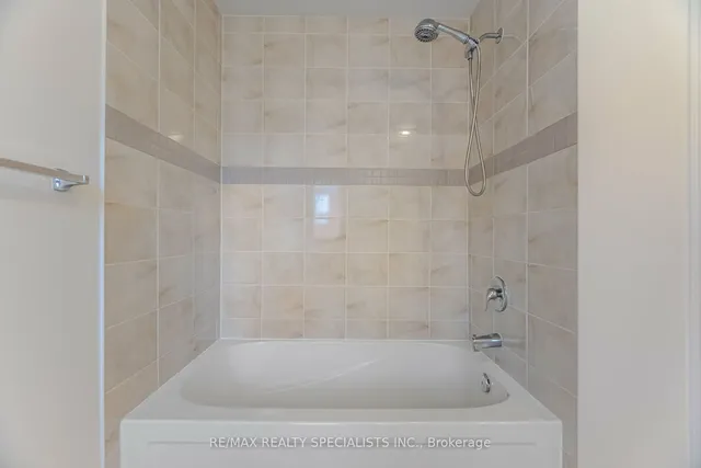 Additional image 18 of 369 Snoek Pt