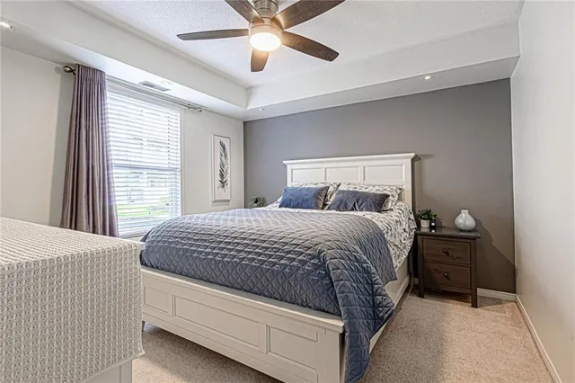 Additional image 17 of 2010 CLEAVER Ave Unit 103