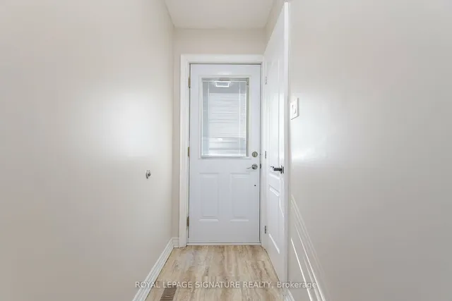 Additional image 25 of 3011 Centennial Dr Unit 4