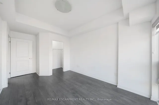 Additional image 25 of 85 Robinson St Unit 606