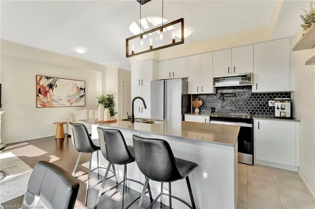 Additional image 8 of 7 Freedom Cres