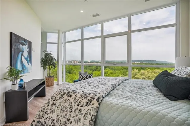 Additional image 31 of 2750 King St Unit 806