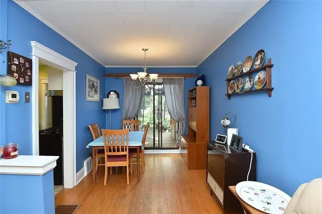 Additional image 10 of 2 WATT Ave