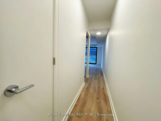 Additional image 9 of 1 Jarvis St Unit 1015