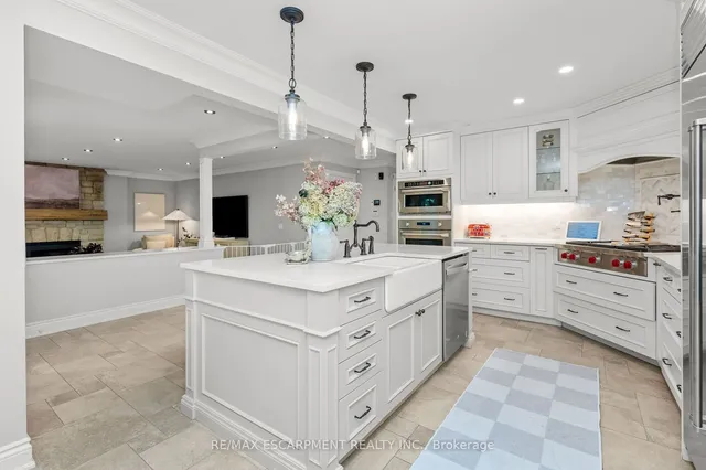 Additional image 7 of 185 Central Dr