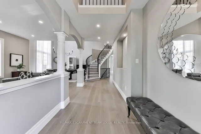 Additional image 4 of 2557 ARMOUR Cres