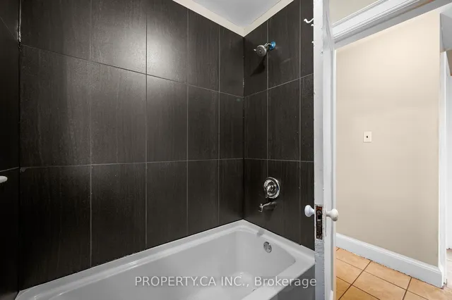 Additional image 24 of 54 Frederick Ave