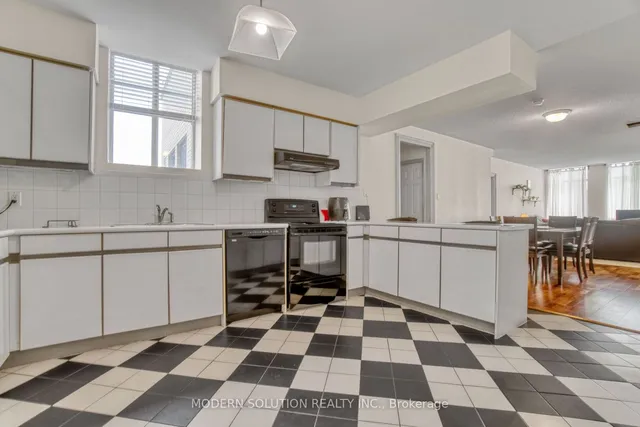 Additional image 2 of 36 James St Unit 302