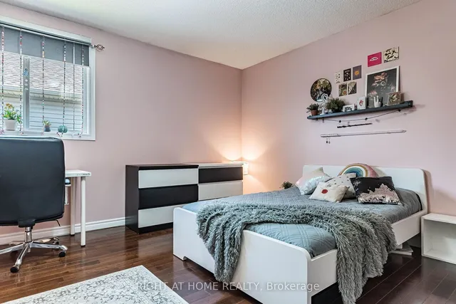 Additional image 23 of 64 Solsbury Cres