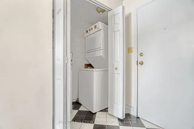 Additional image 22 of 36 James St Unit 302