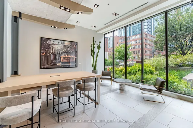 Additional image 30 of 400 Wellington St Unit 908