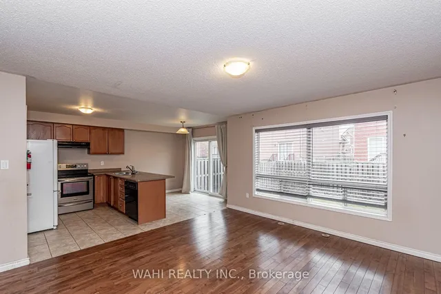 Additional image 11 of 907 Zelinsky Cres