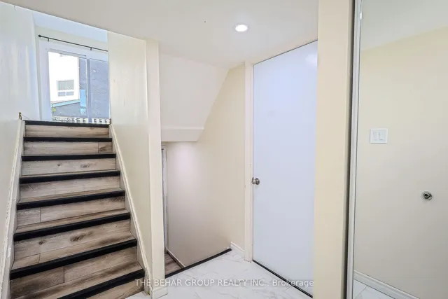 Additional image 8 of 11 Queenslea Dr Unit 149