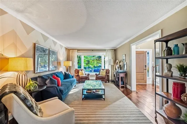 Additional image 14 of 2005 PARKLANE Cres