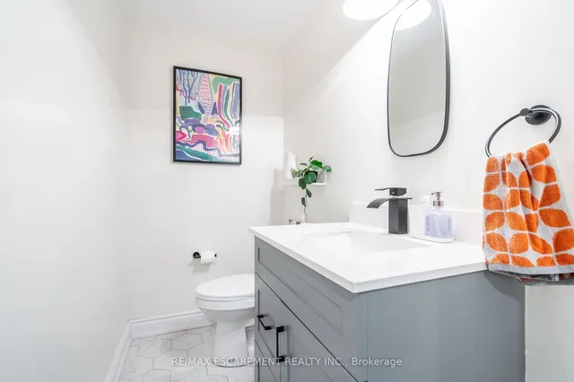 Additional image 32 of 71 Joshua Ave