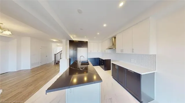 Additional image 7 of 176 Cittadella Blvd