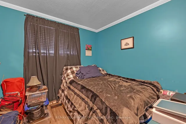 Additional image 9 of 29 Clarendon Ave