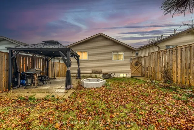 Additional image 38 of 75 Queen Victoria Dr