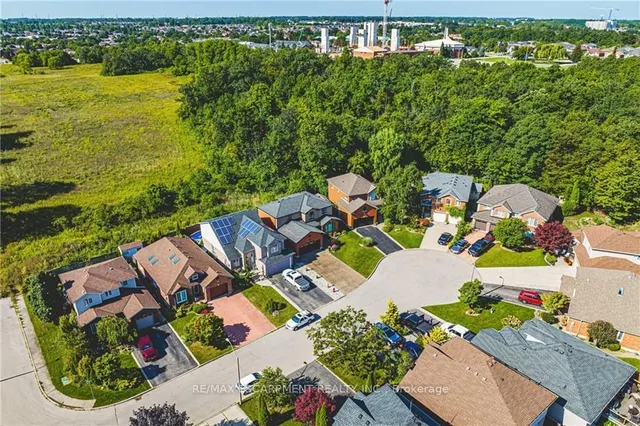 Additional image 40 of 14 Dolphin Pl