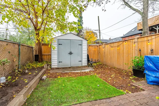 Additional image 31 of 166 Catharine St