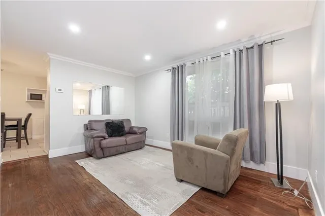 Additional image 5 of 1116 HOMEWOOD Dr Unit 1