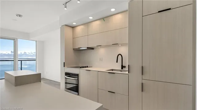 Additional image 9 of 370 Martha St Unit 905