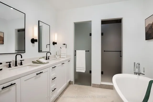 Additional image 13 of 1 Strathgowan Ave Unit 104