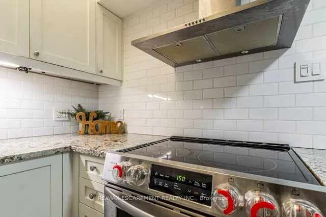 Additional image 13 of 50 Main St Unit 405