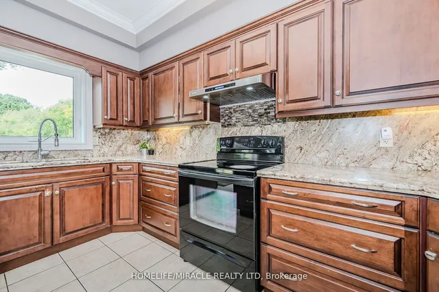 Additional image 18 of 80 Meadowbank Dr