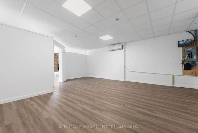 Additional image 6 of 3635 Dundas St