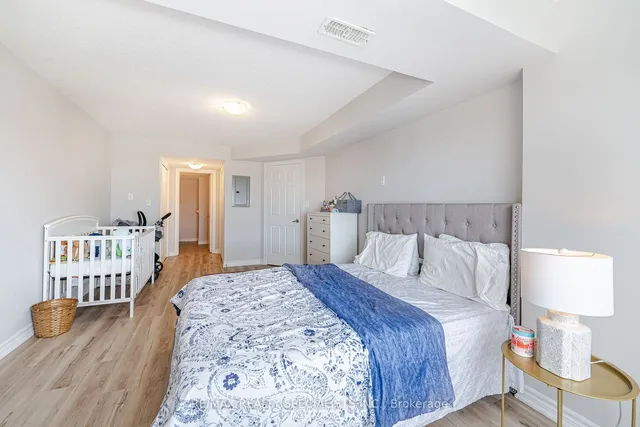 Additional image 22 of 1350 Main St Unit 412