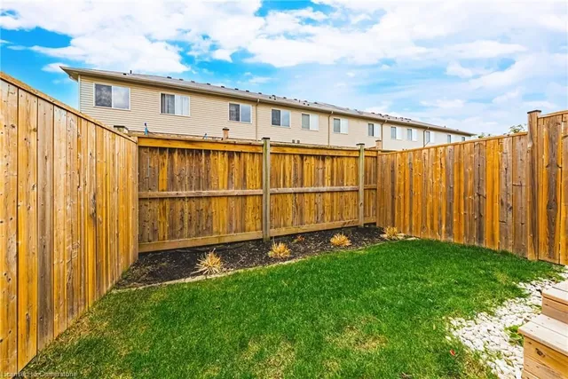 Additional image 32 of 81 Mayland Trail