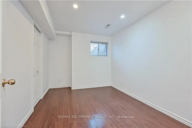 Additional image 26 of 76 Redfern Ave