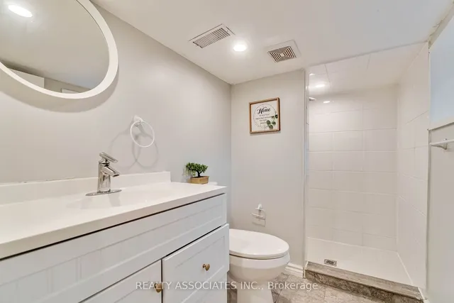 Additional image 23 of 49 Connaught Ave