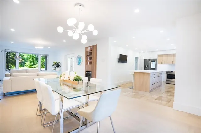 Additional image 16 of 2260 BRITANNIA Rd