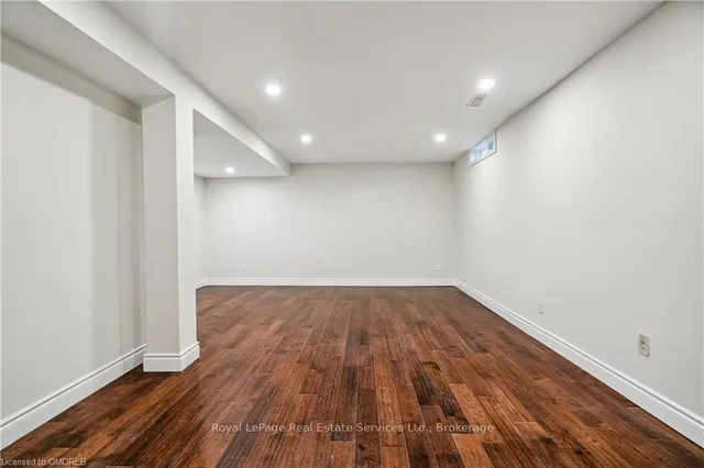 Additional image 39 of 1513 UPPER MIDDLE Rd Unit 3