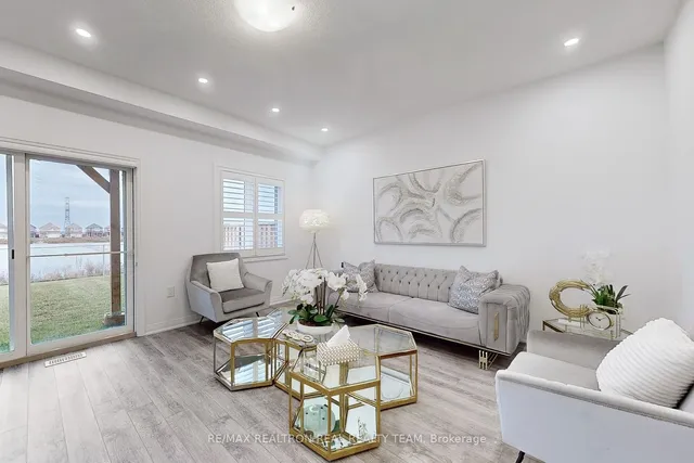 Additional image 31 of 28 Laguna Village Cres