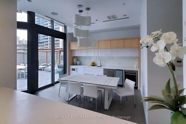 Additional image 36 of 45 Charles St Unit 1701