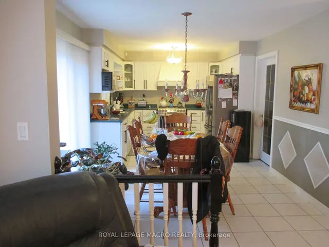 Additional image 11 of 22 Resolute Dr