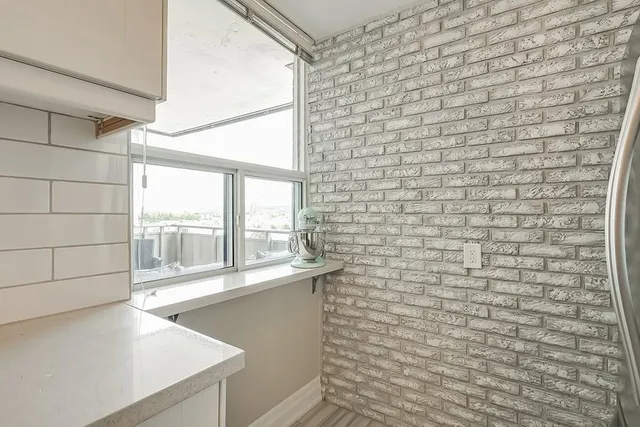 Additional image 23 of 1425 GHENT Ave Unit 901