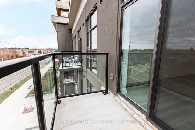 Additional image 25 of 450 Dundas St Unit 407