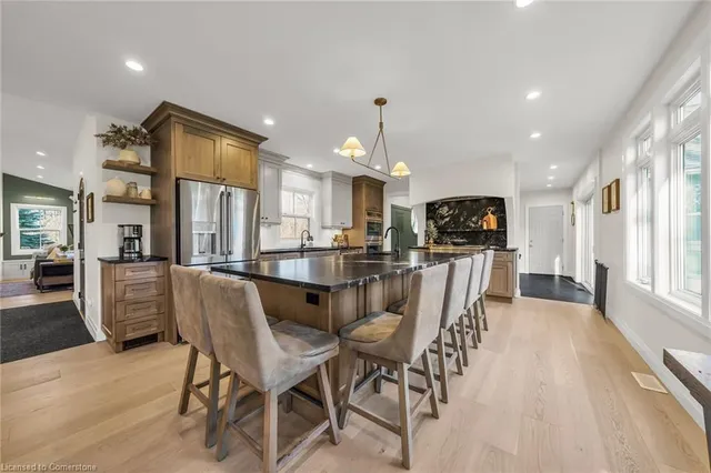 Additional image 13 of 73 Valley Rd