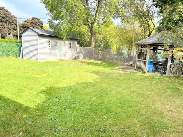 Additional image 39 of 105 Kings Forest Dr