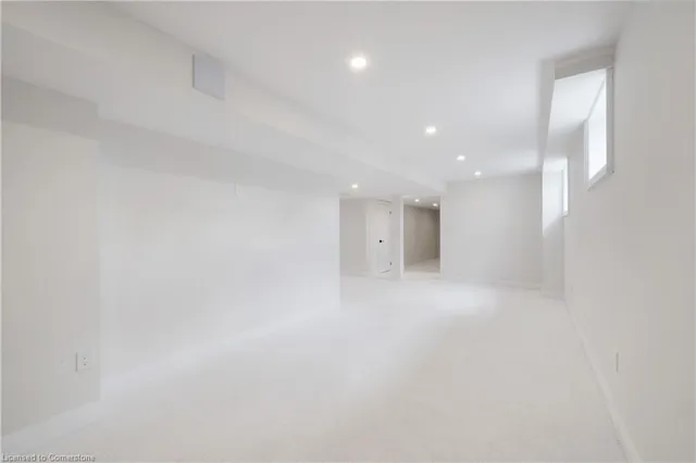 Additional image 27 of 518 Markay Common