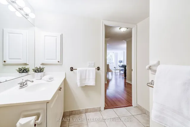 Additional image 14 of 100 Burloak Dr Unit 1308