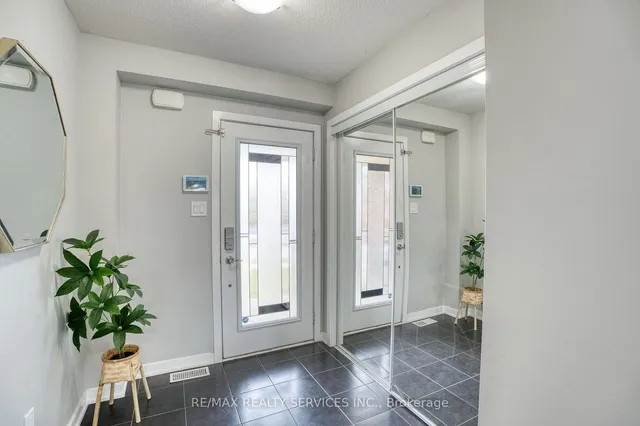 Additional image 2 of 146 Crafter Cres