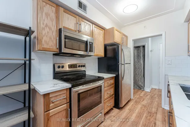 Additional image 16 of 11 Woodman Dr Unit 203