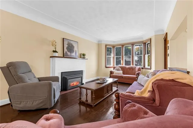 Additional image 13 of 155 Walter Ave