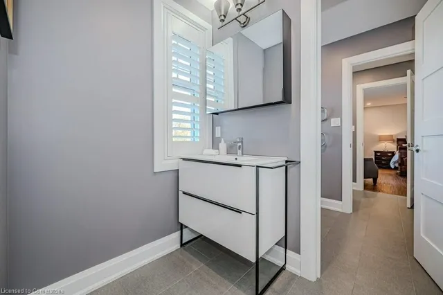 Additional image 32 of 1354 1 Side Road