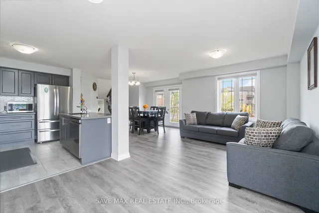 Additional image 12 of 126 Laguna Village Cres